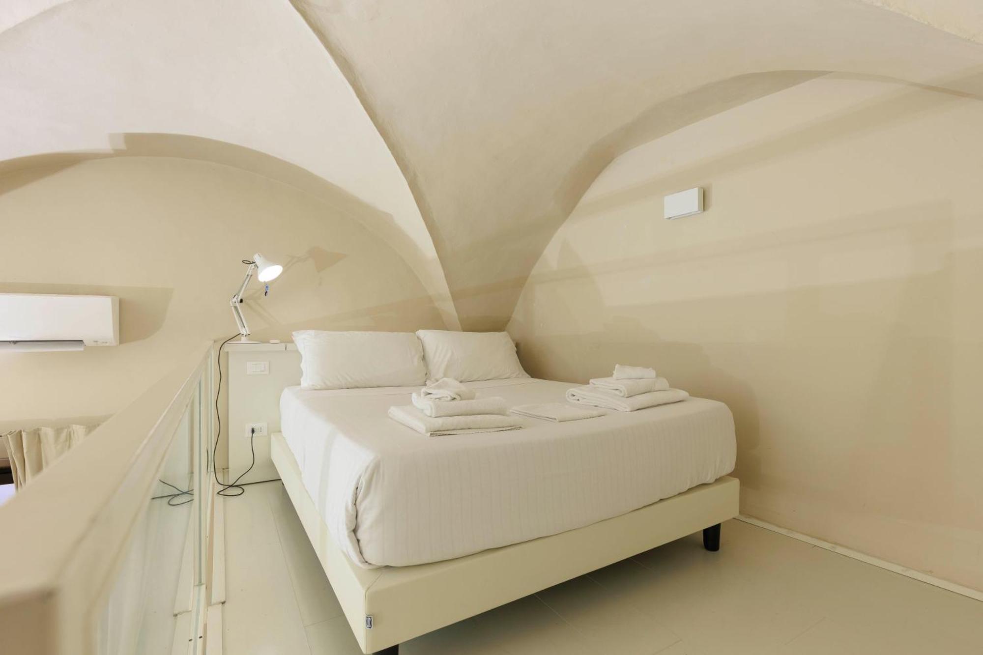 Santa Croce Deluxe Apartment Firenze Bagian luar foto